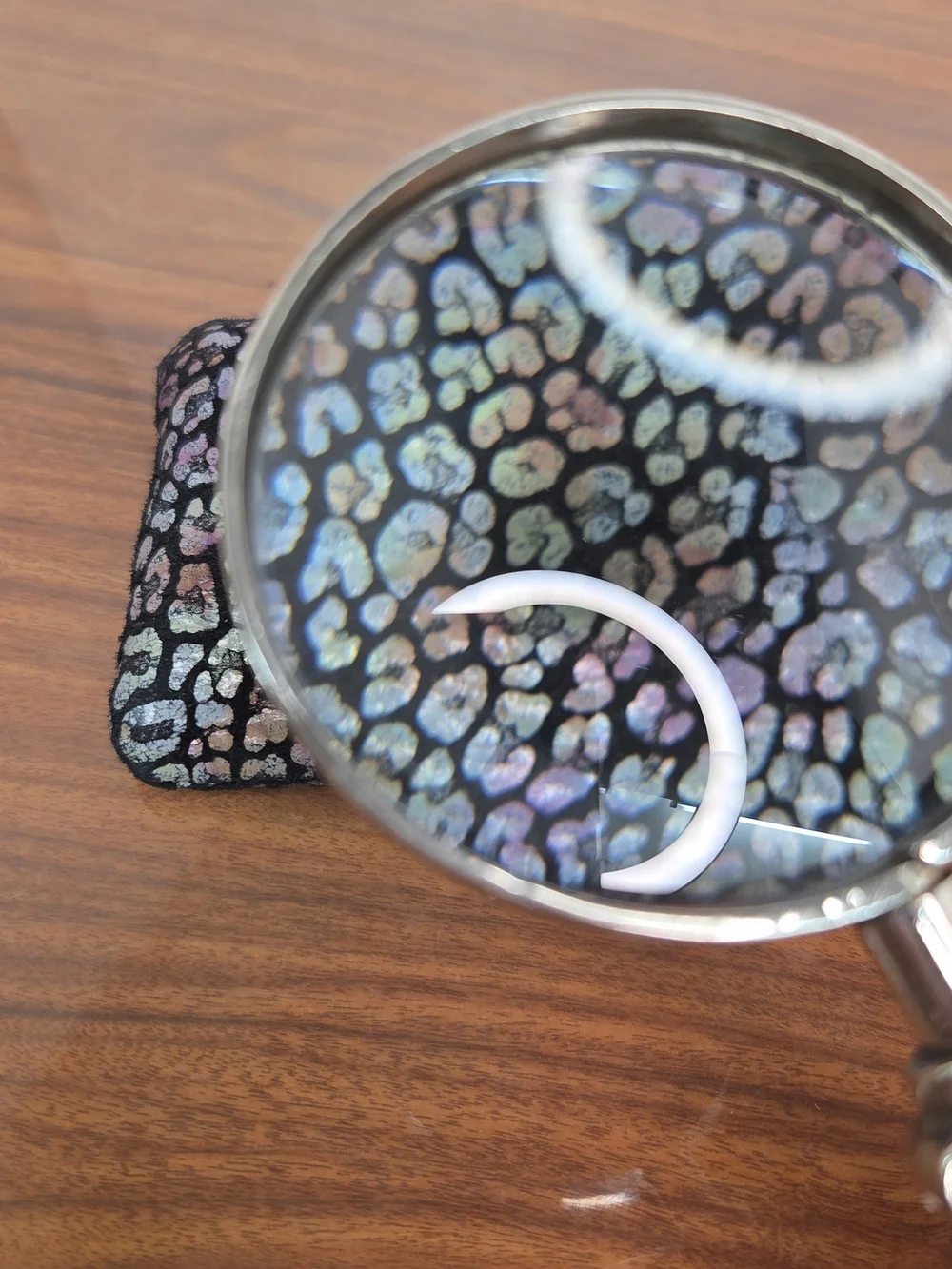 Vintage-Style Silver Handled Magnifying Glass With Art Nouveau Pattern